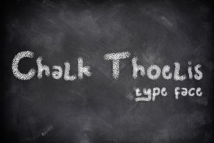 Chalk Thoelis: A Display Font for Editorial Expression